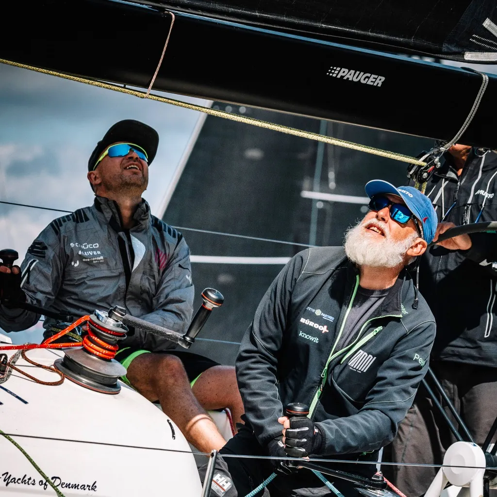 Спортивное парусание и регата катамаранов в Средиземном море